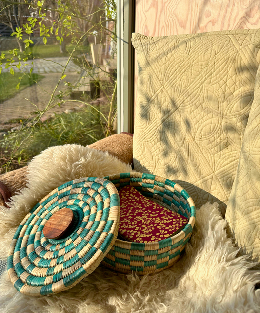 Handgeflochtende Körbe (Schachbrett-Muster)